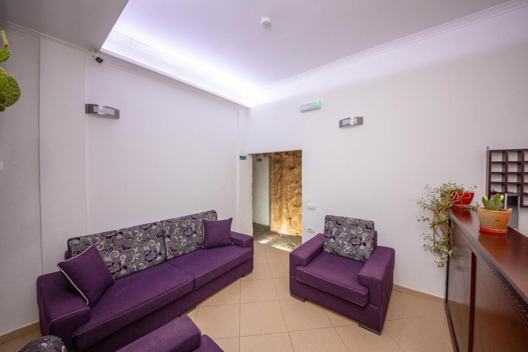 בראט Hotel Shpella מראה חיצוני תמונה