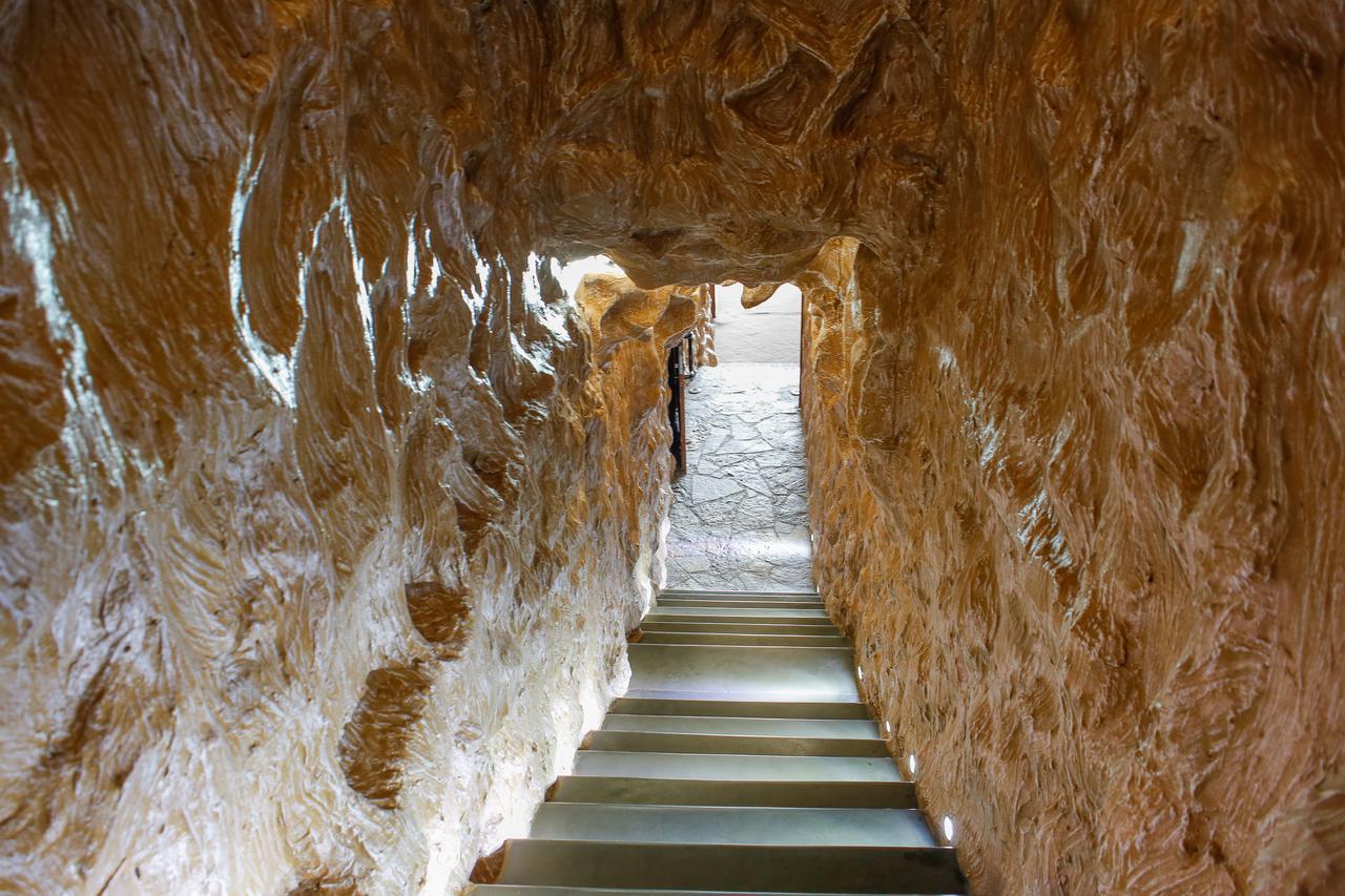 בראט Hotel Shpella מראה חיצוני תמונה